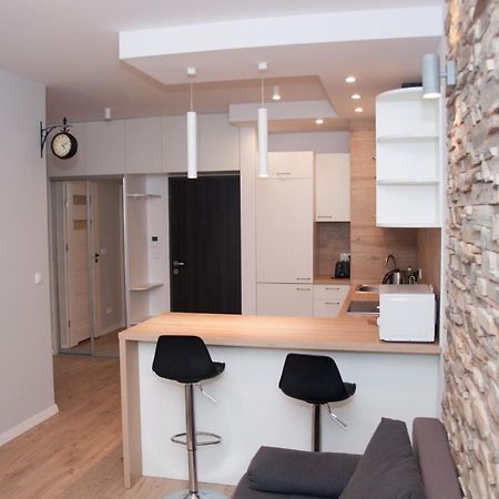Apartament Obrzezna 3 Deluxe Varsovia Exterior foto