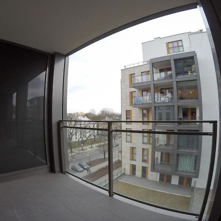 Apartament Obrzezna 3 Deluxe Varsovia Exterior foto