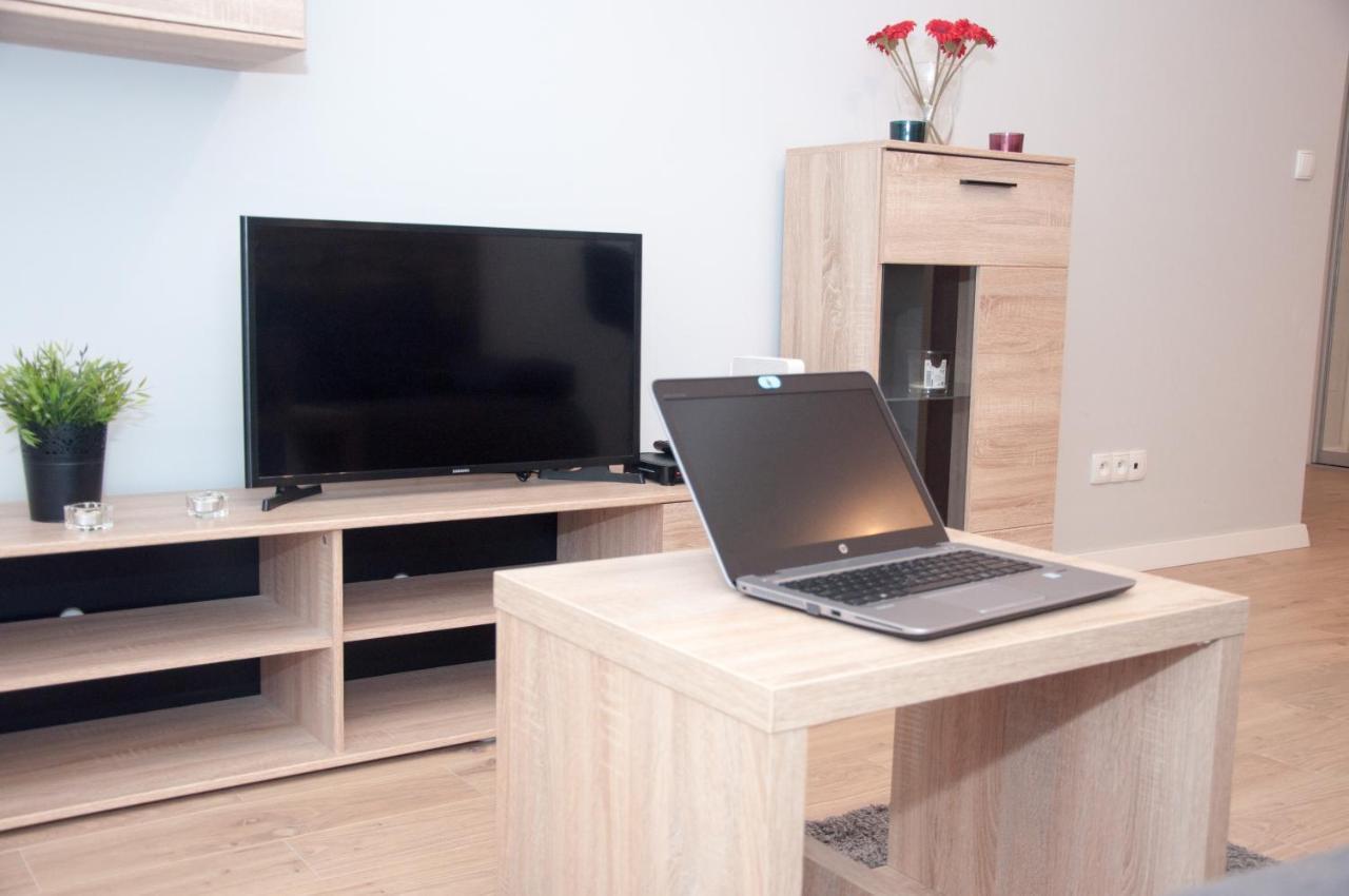 Apartament Obrzezna 3 Deluxe Varsovia Exterior foto