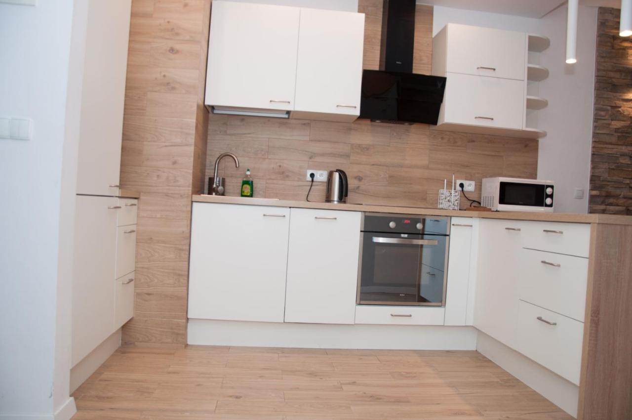 Apartament Obrzezna 3 Deluxe Varsovia Exterior foto