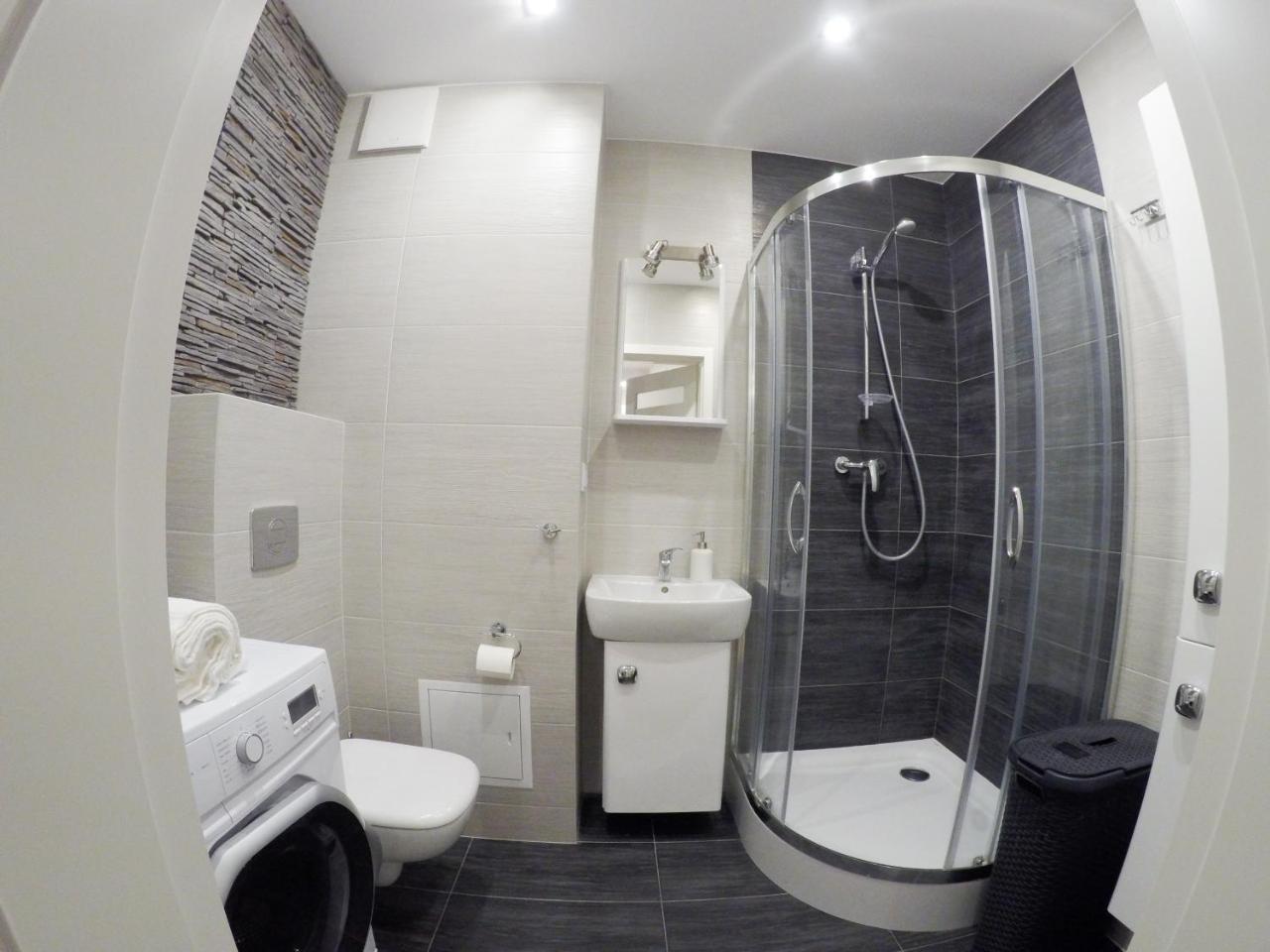 Apartament Obrzezna 3 Deluxe Varsovia Exterior foto